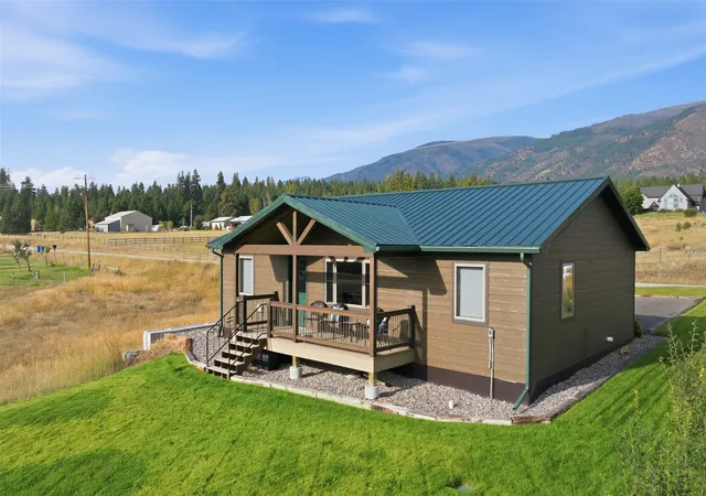 Photo 1 of Single family home for sale at 21042 Old Us Hwy 93 S, Florence, MT 59833 | MLS# 30077424 | Listing updated on 2026-09-04