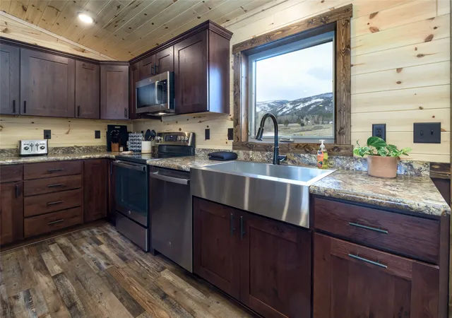 Photo 3 of Single family home for sale at 21042 Old US Hwy 93 S, Florence, MT 59833 | MLS# 30077424 | Listing updated on 2026-09-04