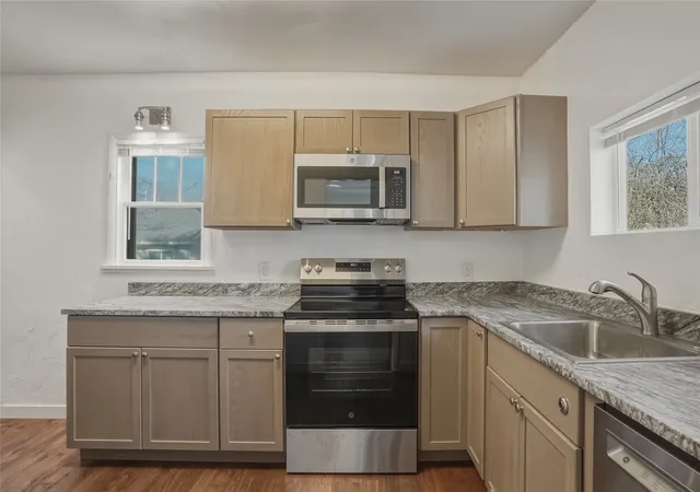 Photo 4 of Single family home for sale at 1529 Stoddard St, Missoula, MT 59802 | MLS# 30077747 | Listing updated on 2026-09-02