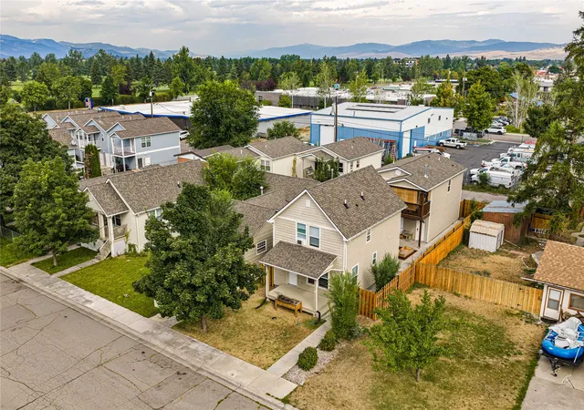 Photo 4 of Multi family home for sale at 2418 & 2420 Ernest Ave, Missoula, MT 59801 | MLS# 30077749 | Listing updated on 2026-09-02