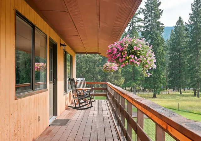 Photo 4 of Single family home for sale at 4255 Petty Crk Rd, Alberton, MT 59820 | MLS# 30077616 | Listing updated on 2026-09-19