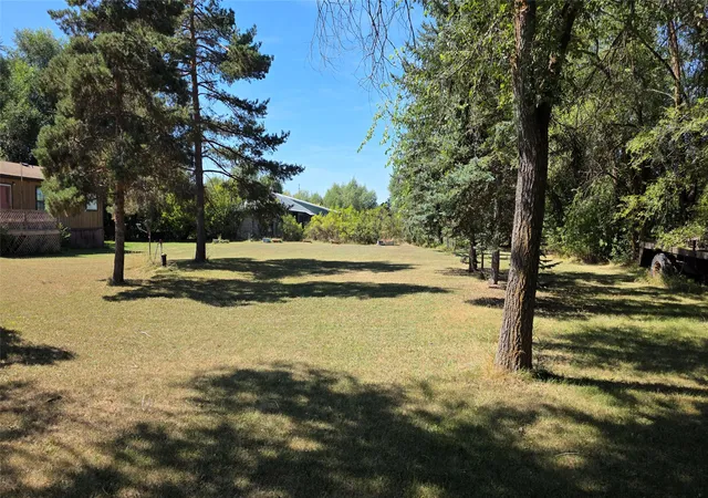Photo 4 of Manufactured home for sale at 2446 Mt Hwy 35, Kalispell, MT 59901 | MLS# 30077696 | Listing updated on 2026-09-14
