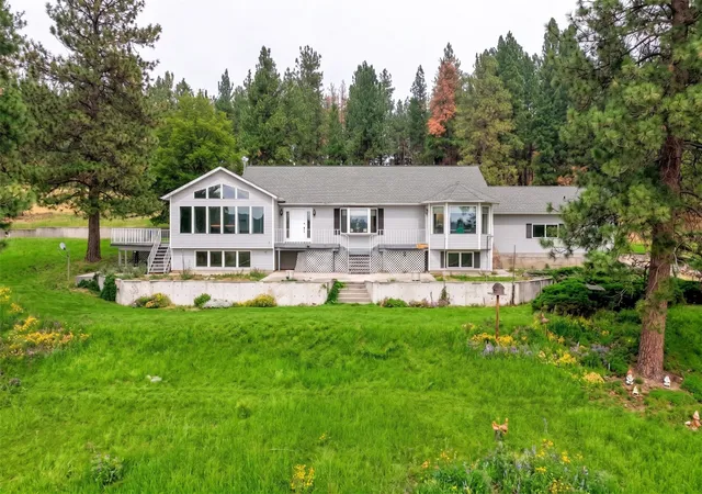 Photo 1 of Single family home for sale at 382 Sweathouse Crk Rd, Victor, MT 59875 | MLS# 30077761 | Listing updated on 2026-09-21