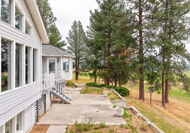 Photo 3 of Single family home for sale at 382 Sweathouse Crk Rd, Victor, MT 59875 | MLS# 30077761 | Listing updated on 2026-09-21
