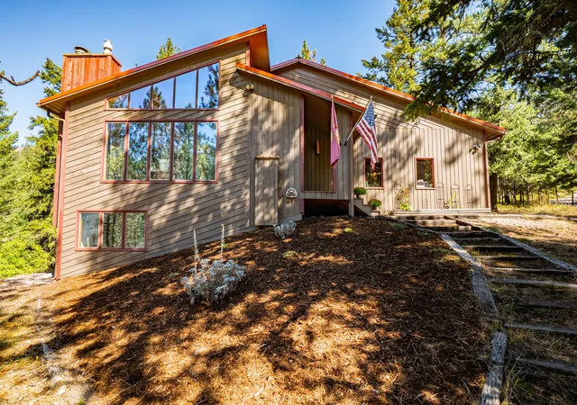 Photo 3 of Single family home for sale at 9575 Brg Burn Trl, Clinton, MT 59825 | MLS# 30077790 | Listing updated on 2026-09-14