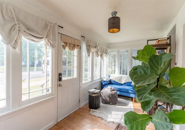 Photo 4 of Single family home for sale at 435 Park Ave, Whitefish, MT 59937 | MLS# 30077109 | Listing updated on 2026-10-05
