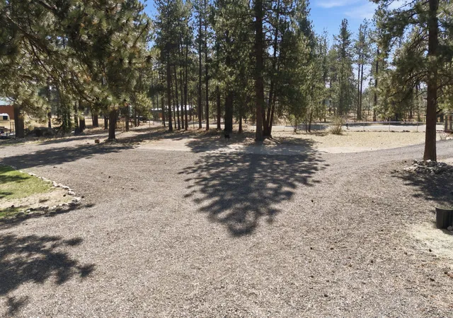 Photo 3 of Single family home for sale at 516 Pebble Ln, Hamilton, MT 59840 | MLS# 30077582 | Listing updated on 2026-09-03