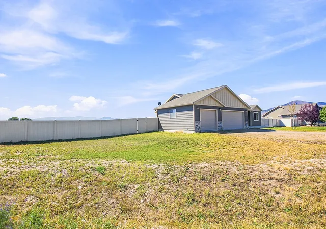 Photo 35 of Single family home for sale at 1125 Tiller Ct, Helena, MT 59602 | MLS# 30077789 | Listing updated on 2026-09-09
