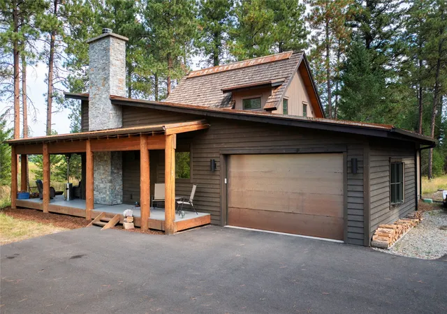 Photo 2 of Single family home for sale at 724 Wilderness Clb Dr, Eureka, MT 59917 | MLS# 30077515 | Listing updated on 2026-09-02