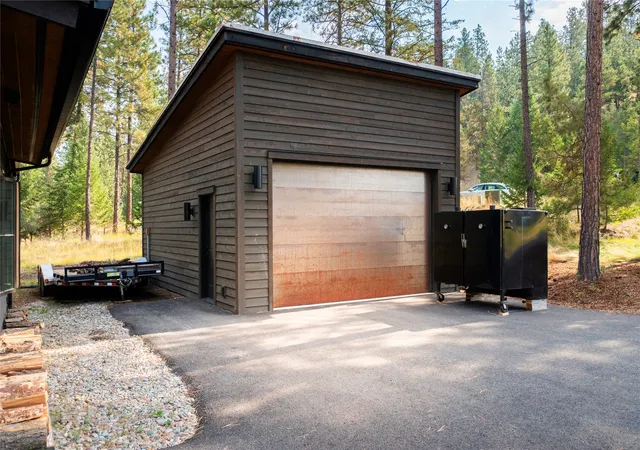 Photo 4 of Single family home for sale at 724 Wilderness Clb Dr, Eureka, MT 59917 | MLS# 30077515 | Listing updated on 2026-09-02