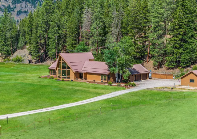 Photo 2 of Mansion for sale at 48 Rock Crk Rd, Clinton, MT 59825 | MLS# 30077757 | Listing updated on 2026-09-14
