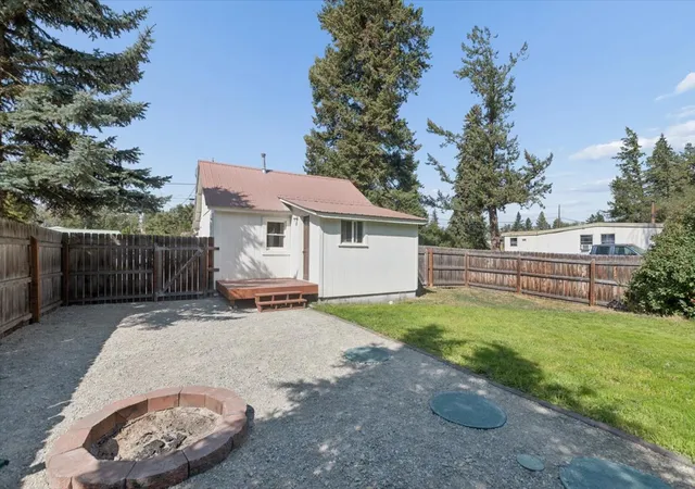 Photo 3 of Single family home for sale at 39 Park St, Kalispell, MT 59901 | MLS# 30077838 | Listing updated on 2026-09-21