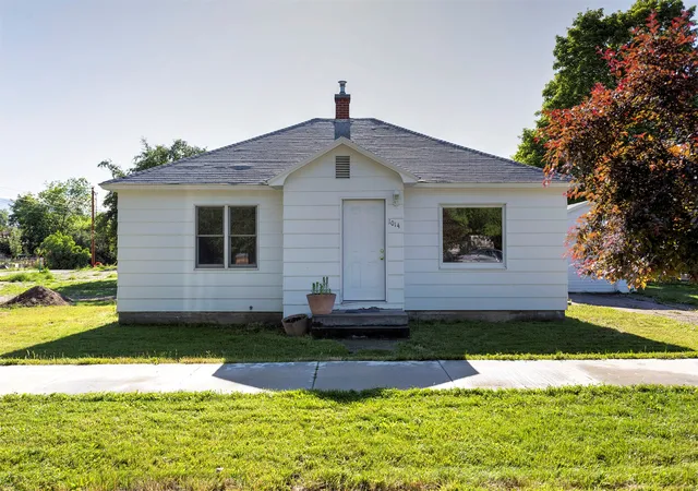 Photo 3 of Single family home for sale at 1014 Eaton St, Missoula, MT 59801 | MLS# 30077873 | Listing updated on 2026-09-03