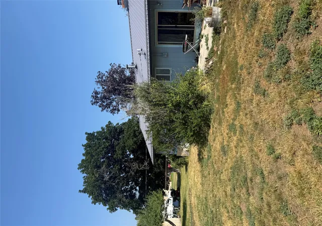 Photo 4 of Single family home for sale at 271 S Sapphire St, Hamilton, MT 59840 | MLS# 30077880 | Listing updated on 2026-09-24