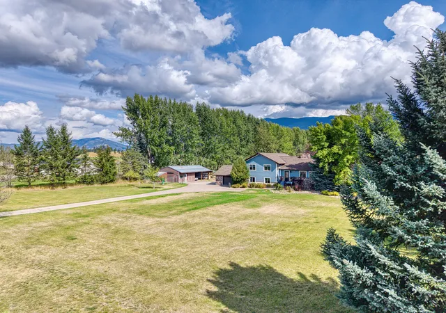 Photo 2 of Single family home for sale at 513 Windfield Ln, Columbia Falls, MT 59912 | MLS# 30077876 | Listing updated on 2026-10-06