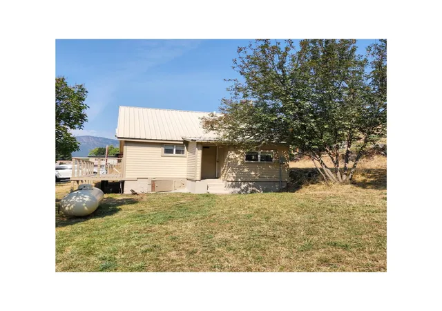 Photo 3 of Single family home for sale at 108 Cedar St, Thompson Falls, MT 59873 | MLS# 30077891 | Listing updated on 2026-10-05