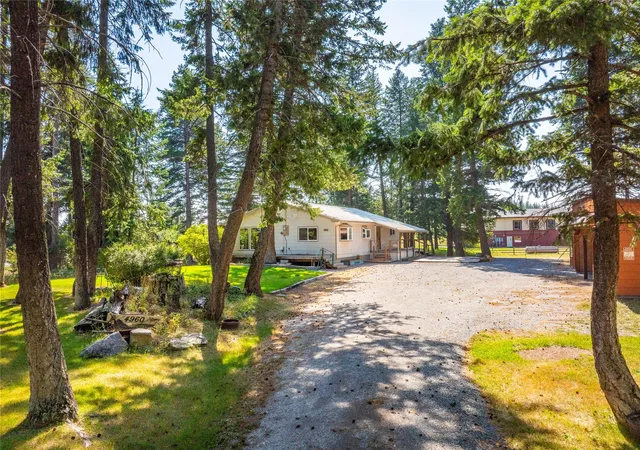 Photo 1 of Single family home for sale at 4960 Whitefish Stage Rd, Whitefish, MT 59937 | MLS# 30077631 | Listing updated on 2026-09-03