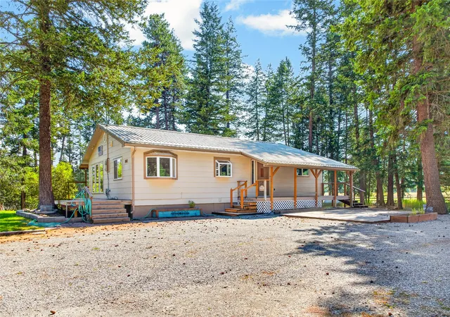 Photo 2 of Single family home for sale at 4960 Whitefish Stage Rd, Whitefish, MT 59937 | MLS# 30077631 | Listing updated on 2026-09-03
