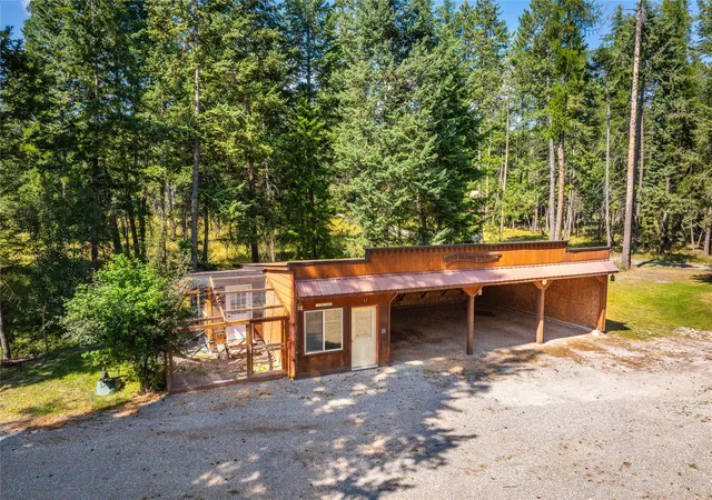 Photo 3 of Single family home for sale at 4960 Whitefish Stage Rd, Whitefish, MT 59937 | MLS# 30077631 | Listing updated on 2026-09-03