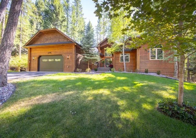 Photo 4 of Single family home for sale at 2315 Houston Point Dr, Whitefish, MT 59937 | MLS# 30077680 | Listing updated on 2026-09-07