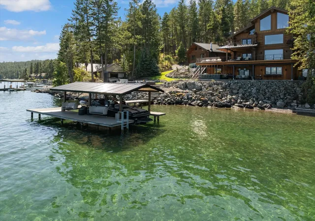 Photo 2 of Mansion for sale at 329 Whipps Ln, Lakeside, MT 59922 | MLS# 30077704 | Listing updated on 2026-09-09