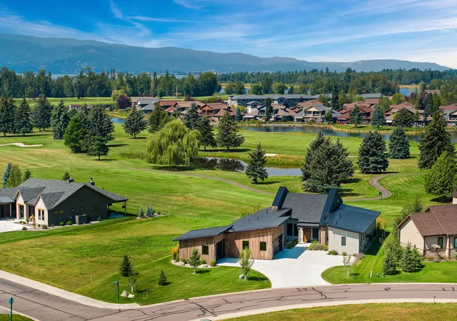 Photo 3 of Single family home for sale at 1283 Lake Pointe Dr, Bigfork, MT 59911 | MLS# 30077211 | Listing updated on 2026-09-09