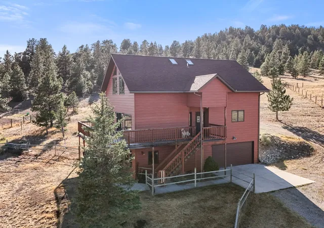 Photo 3 of Single family home for sale at 5904 Head Ln, Helena, MT 59602 | MLS# 30077903 | Listing updated on 2026-09-09