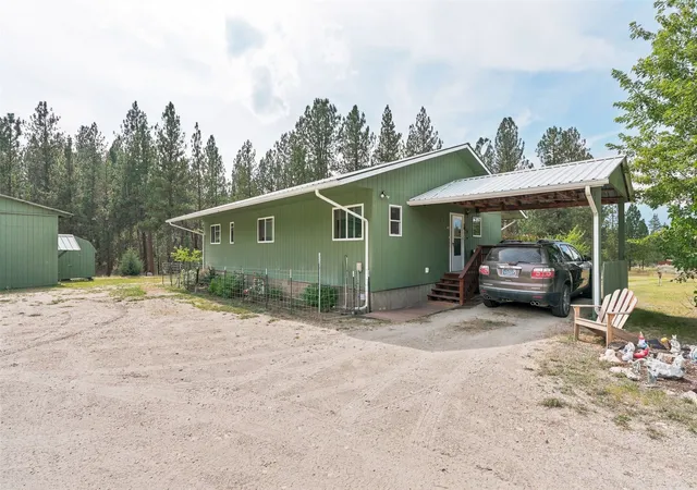 Photo 2 of Single family home for sale at 399 Higgins Ln, Stevensville, MT 59870 | MLS# 30077554 | Listing updated on 2026-09-22