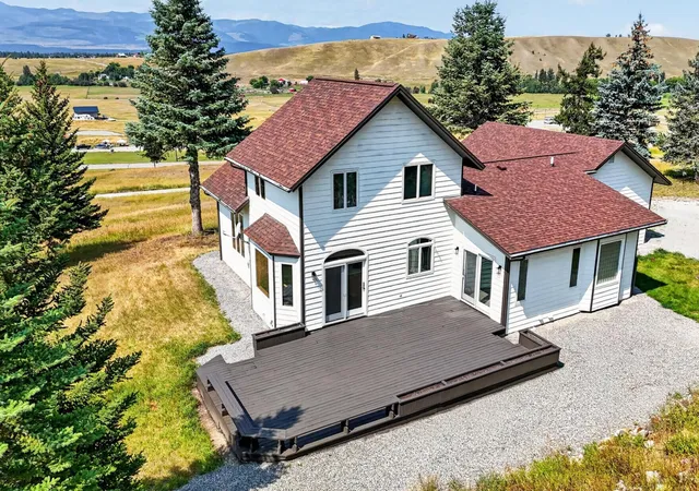 Photo 1 of Single family home for sale at 100 Mountain Cir, Eureka, MT 59917 | MLS# 30077953 | Listing updated on 2026-09-08