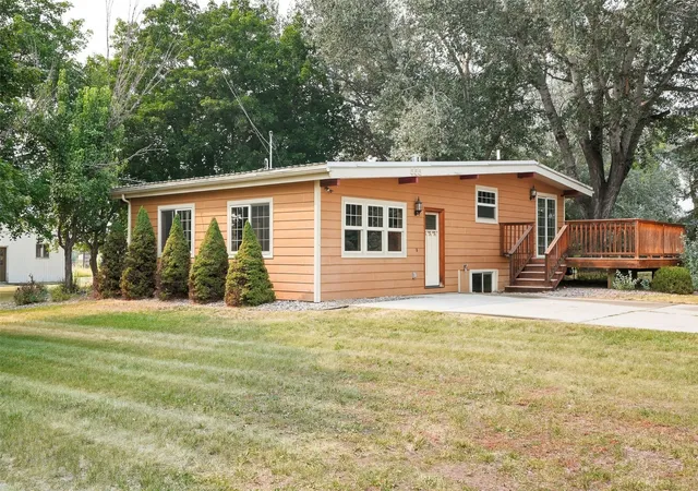 Photo 3 of Single family home for sale at 555 Grantsdale Rd, Hamilton, MT 59840 | MLS# 30077726 | Listing updated on 2026-09-08