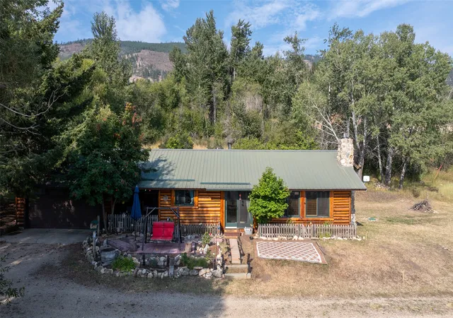 Single family home for sale at 19707 Kings Rd, Florence, MT 59833 | MLS# 30077305
