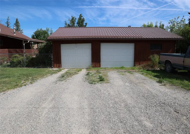 Photo 3 of Single family home for sale at 317 Choteau Ave, Valier, MT 59486 | MLS# 30077916 | Listing updated on 2026-09-08