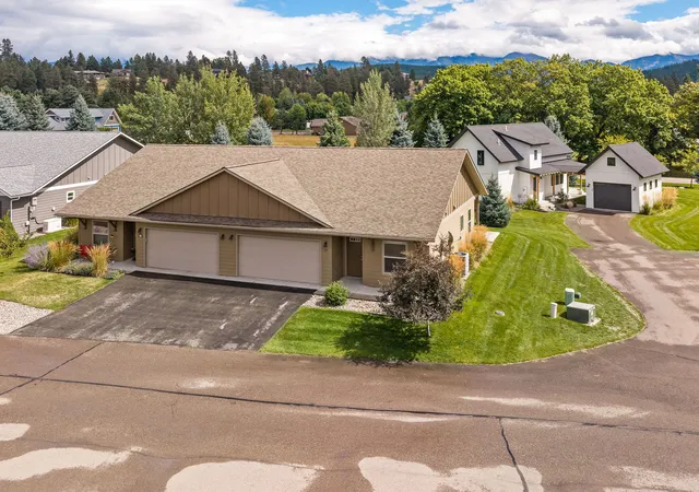 Photo 1 of Townhouse for sale at 19 Crossbuck Trl, Bigfork, MT 59911 | MLS# 30077762 | Listing updated on 2026-09-22