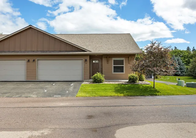 Photo 2 of Townhouse for sale at 19 Crossbuck Trl, Bigfork, MT 59911 | MLS# 30077762 | Listing updated on 2026-09-22