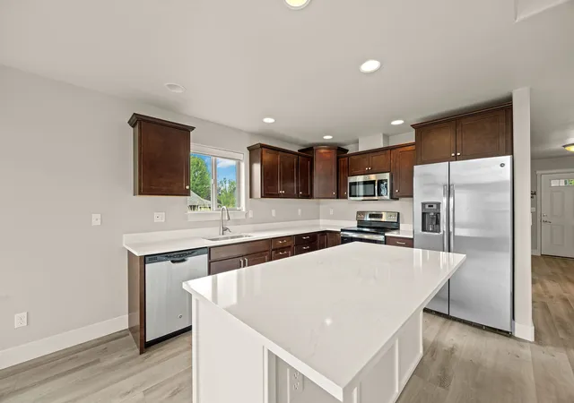 Photo 3 of Townhouse for sale at 19 Crossbuck Trl, Bigfork, MT 59911 | MLS# 30077762 | Listing updated on 2026-09-22