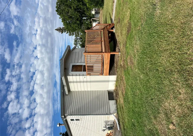 Photo 2 of Single family home for sale at 16 2nd Avenue Nw, Conrad, MT 59425 | MLS# 30077994 | Listing updated on 2026-09-14