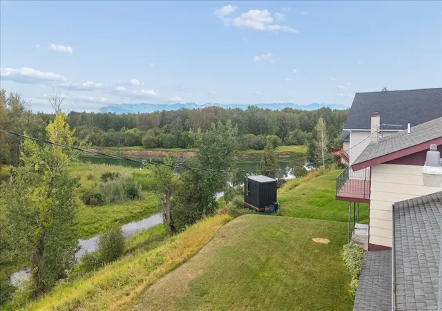 Photo 3 of Single family home for sale at 415 Leisure Dr, Kalispell, MT 59901 | MLS# 30077962 | Listing updated on 2026-09-14