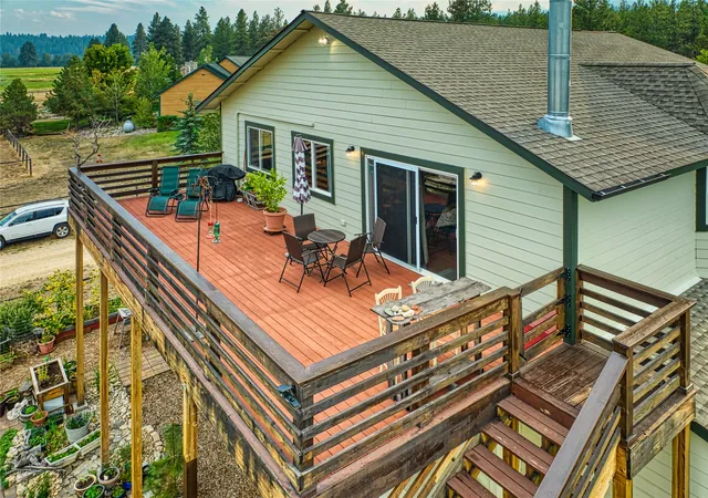 Photo 3 of Single family home for sale at 344 Justin Dr, Hamilton, MT 59840 | MLS# 30076936 | Listing updated on 2026-09-11
