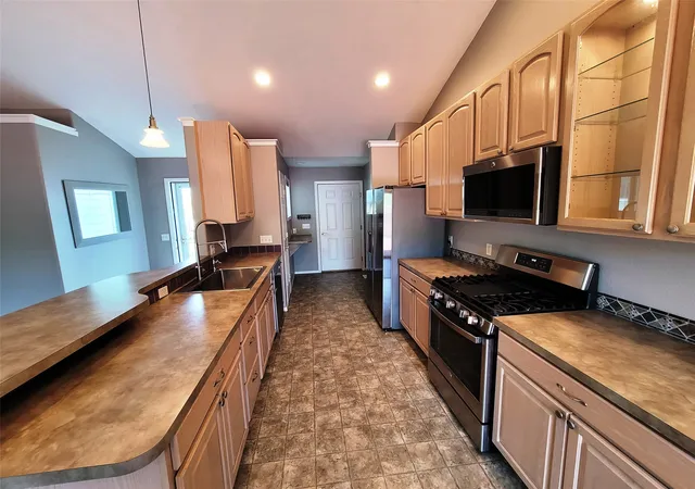 Photo 3 of Single family home for sale at 320 Buttercup Loop, Kalispell, MT 59901 | MLS# 30078000 | Listing updated on 2026-09-07