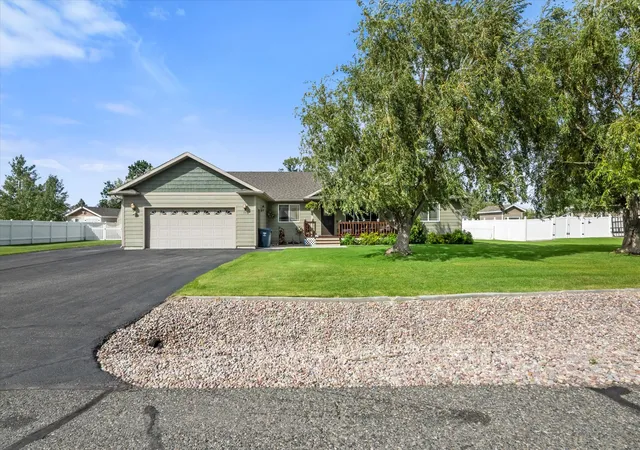 Photo 2 of Single family home for sale at 830 Cap Rd, Helena, MT 59602 | MLS# 30075924 | Listing updated on 2026-09-12