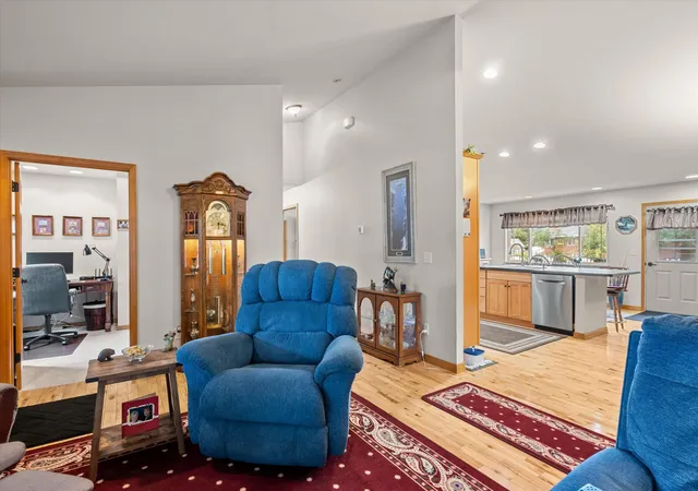 Photo 4 of Single family home for sale at 830 Cap Rd, Helena, MT 59602 | MLS# 30075924 | Listing updated on 2026-09-12