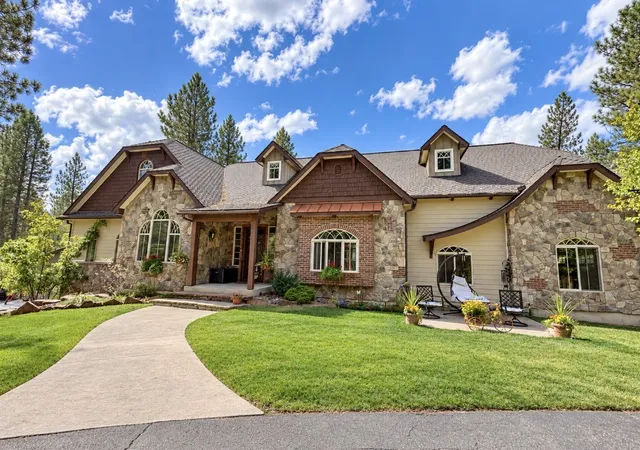 Photo 2 of Single family home for sale at 84 Cherry Crk Blf Rd, Libby, MT 59923 | MLS# 30077878 | Listing updated on 2026-09-19