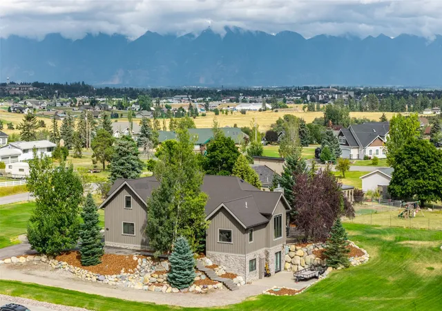 Photo 2 of Single family home for sale at 23 Golden Eagle Ln, Kalispell, MT 59901 | MLS# 30078006 | Listing updated on 2026-09-07