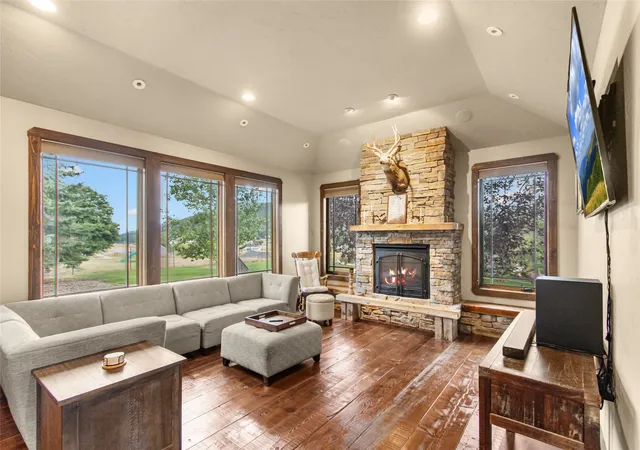Photo 4 of Single family home for sale at 23 Golden Eagle Ln, Kalispell, MT 59901 | MLS# 30078006 | Listing updated on 2026-09-07
