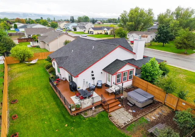 Photo 3 of Single family home for sale at 305 Valley View St, Stevensville, MT 59870 | MLS# 30078008 | Listing updated on 2026-09-15