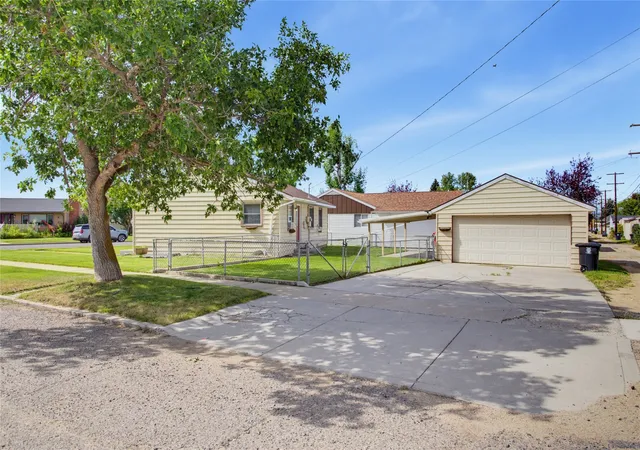 Photo 2 of Single family home for sale at 2655 St Ann St, Butte, MT 59701 | MLS# 30078009 | Listing updated on 2026-09-10