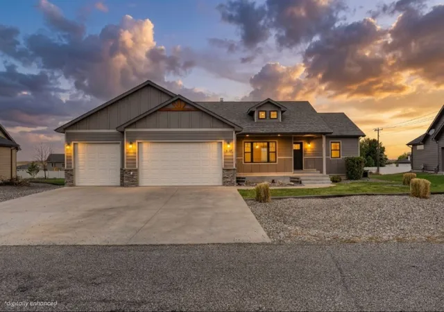 Photo 1 of Single family home for sale at 618 Lacey Rd, Billings, MT 59101 | MLS# 30077560 | Listing updated on 2026-09-18