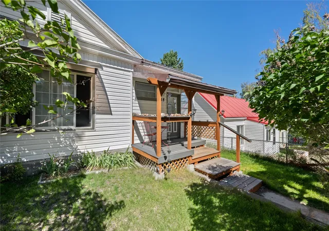 Photo 2 of Single family home for sale at 318 W 8th Street, Anaconda, MT 59711 | MLS# 30078060 | Listing updated on 2026-09-11