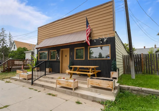 Photo 1 of Single family home for sale at 718 13th Street N, Great Falls, MT 59401 | MLS# 30078015 | Listing updated on 2026-10-18