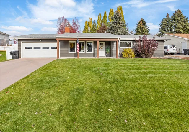 Photo 1 of Single family home for sale at 429 Hilltop Ave, Kalispell, MT 59901 | MLS# 30076902 | Listing updated on 2026-09-09